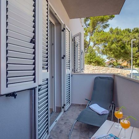 Apartman Filip Mali Losinj Bagian luar foto
