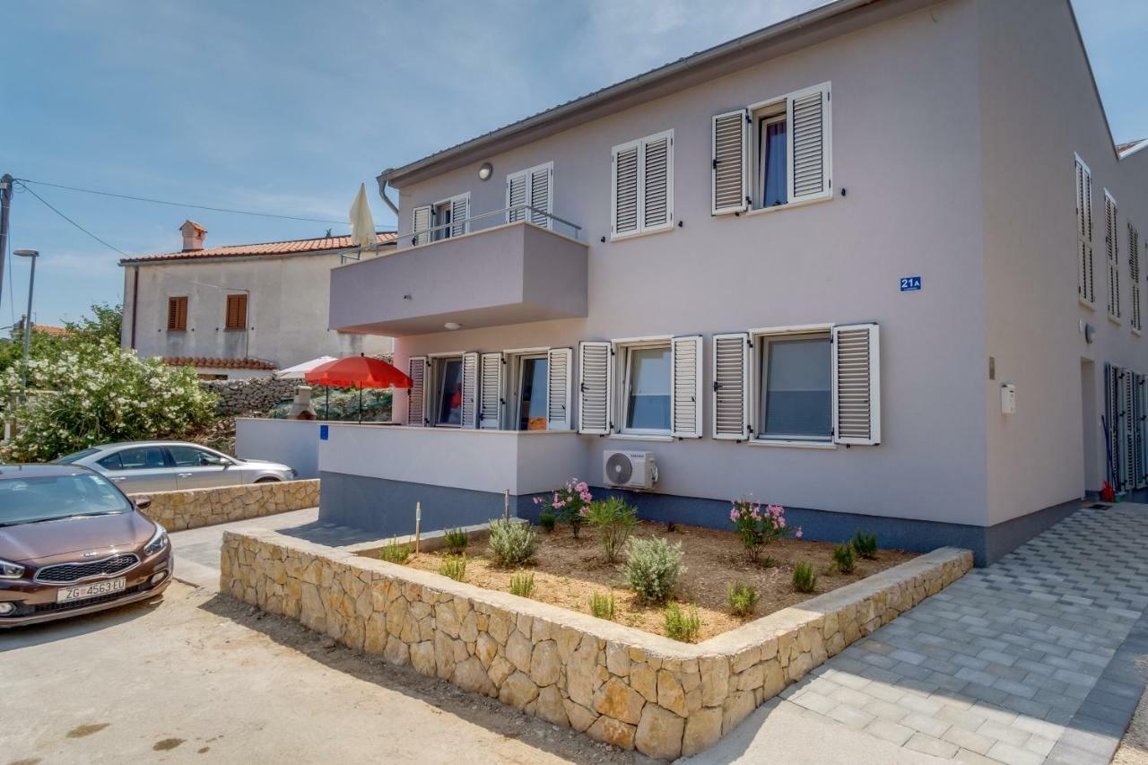 Apartman Filip Mali Losinj Bagian luar foto